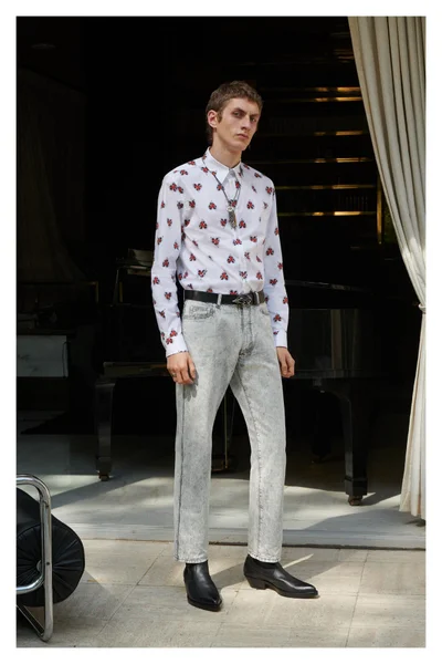 Look 23
